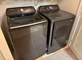 Samsung Washer and Dryer Set - Like New