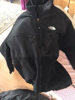 North face sweater / size M