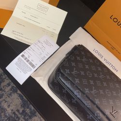 Men’s Louis Vuitton Side Bag 