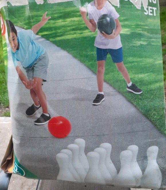 Kids Bowling Game