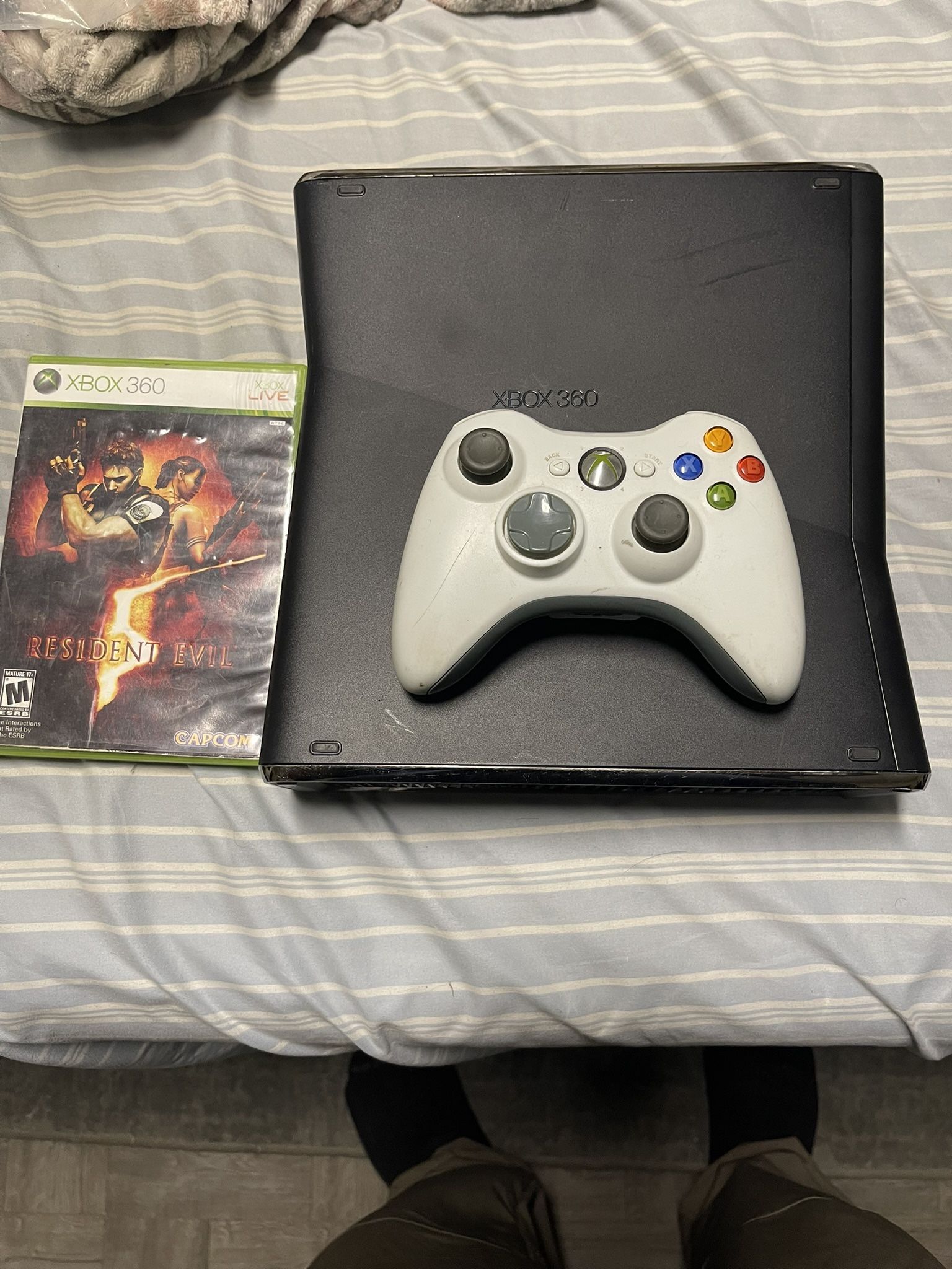 Xbox 360 Slim Bundle