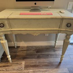 Cute Antique Shabby Chic Desk Set