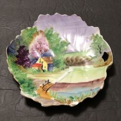 Vintage Handpainted Leaf-shaped Trinket dish Made in Japan.