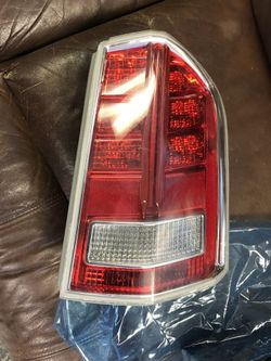 Crysler 300 tail lamp