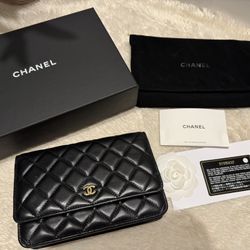 Authentic Chanel Lambskin Wallet On Chain - Black - Gold hardware