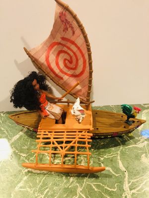 Disney Moana Starlight Projector Canoe and Friends Heihei /& Pua Toy Sail Boat