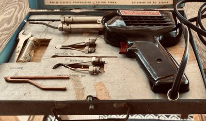 WELLER SOLDERING GUN W/MULTIPLE TIPS