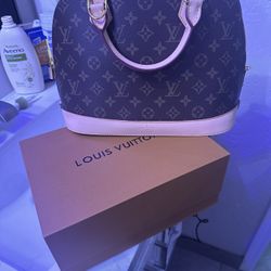 LV PURSE