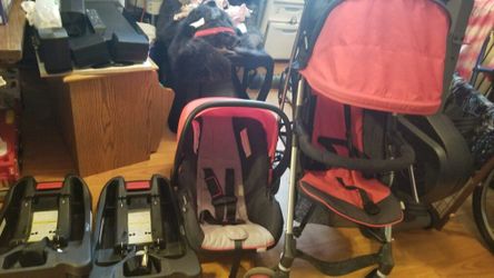 PORTA. BEBE. Y. CARREOLA