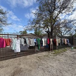 Ropa en muy buen estado y a buen precio 😊