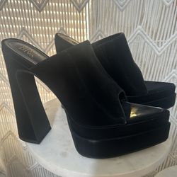 Black Miss Lola Heels