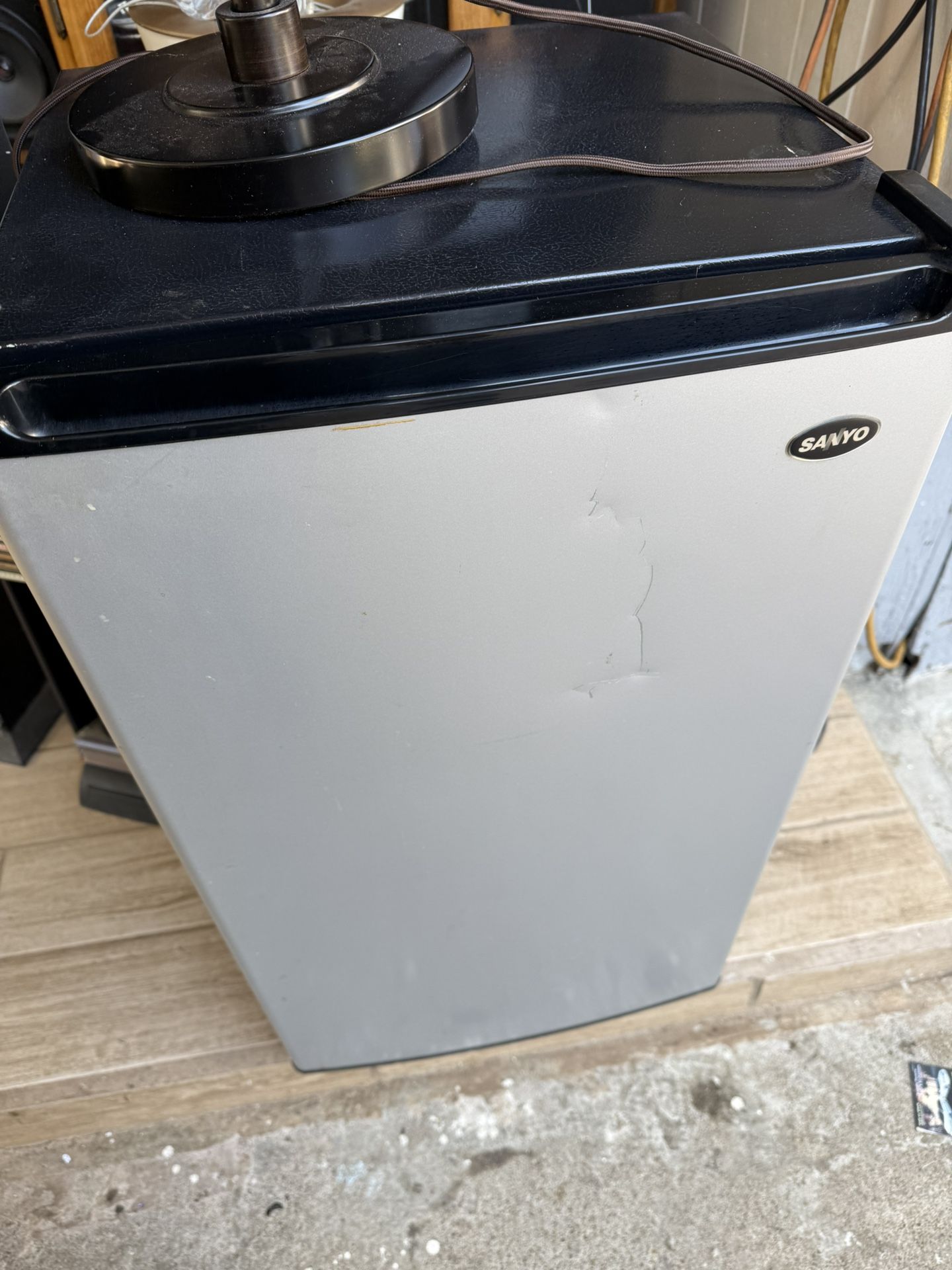 Sanyo Mini Fridge