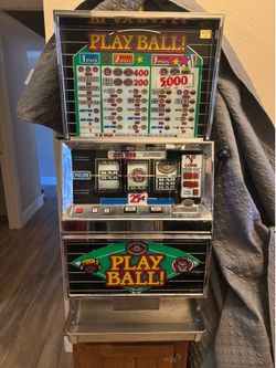 Play Ball Slot Machine