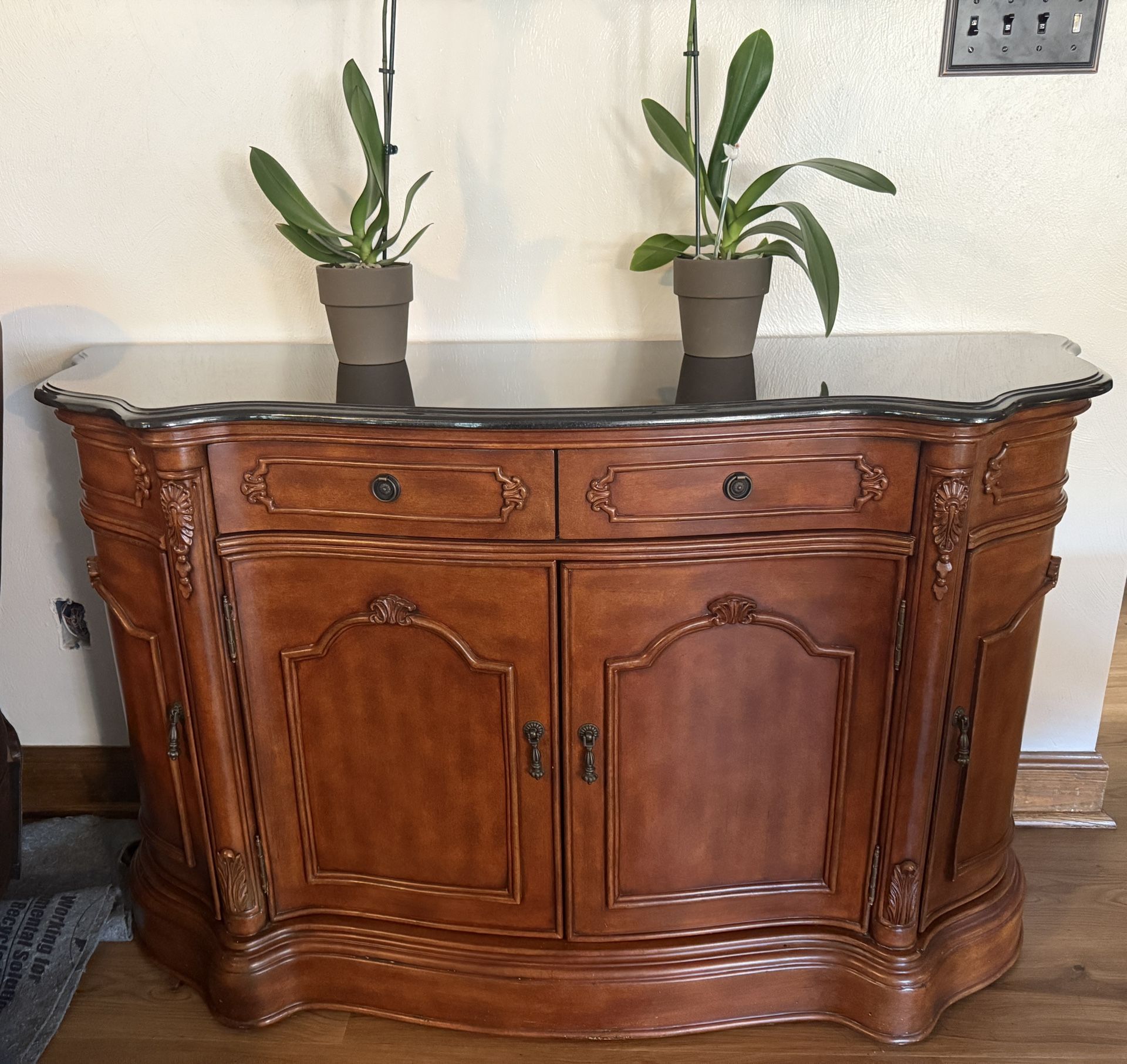 Buffet-Side Board