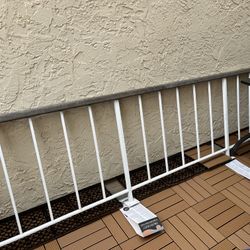 Metal And Wood Railing 