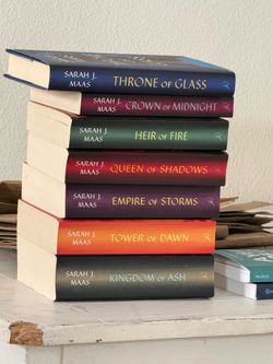 Throne of glass series