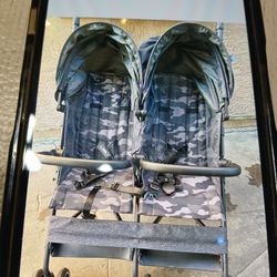 GAP double  Stroller