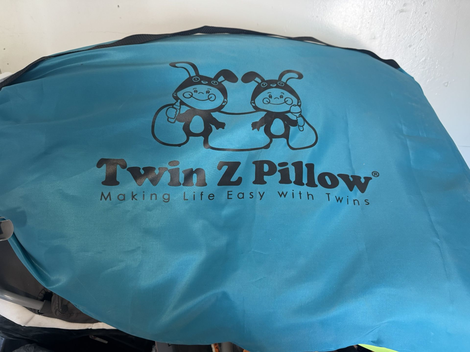 Twin Z Pillow