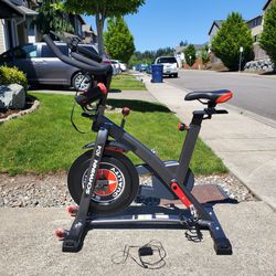 Schwinn IC4 Indoor Cycling Bike + Heart Rate Monitor & Dumbells -  EXCELLENT CONDITION