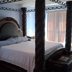 Fairly New Sturdy Brown Wood Bedroom Set 