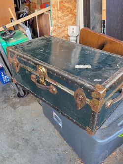 Vintage vacationer steamer trunk