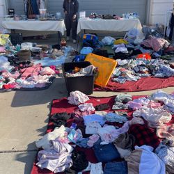 GARAGE SALE 