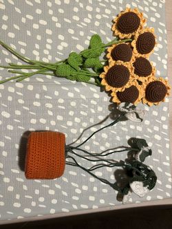 crochet plant and sunflowers