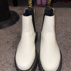 white platform dr. marten chelsea boots 9 womens