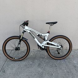 Santa Cruz Full Suspension Mountain Bike 