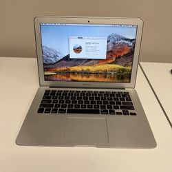 Apple 2014 13” MacBook Air 1.6ghz Core i5 4gb RAM 128gb SSD macOS High Sierra 