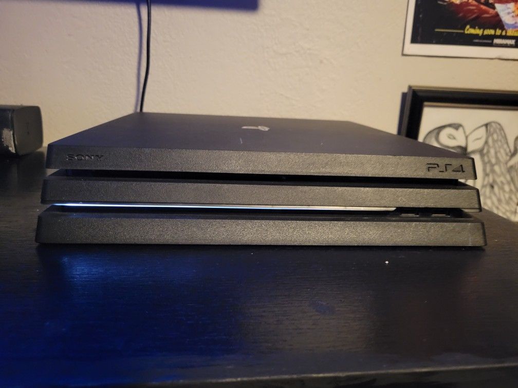PS4 PRO