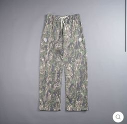 DARC SPORT X WISH YOU WERE HERE “DUAL BIGELOW” CAMO SWEATPANTS