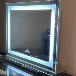 Impressions Vanity Cristal Plus Mirror With Bluetooth Speakers