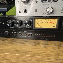Art Pro Vla2 audio compressor 