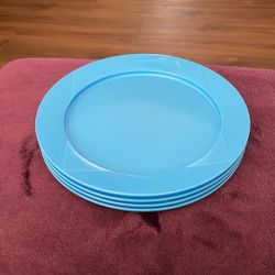 Tupperware Plates