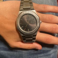 100% Silver Chain & Watch Comes With Box.