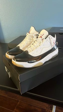 Jordan Max Aura 2 WHI/Gym Red-Black 10.5M