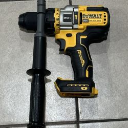New 20v Dewalt Xr Brushless 3 Speed Hammer Drill Only