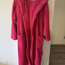 Plush Gown w Wide Hood