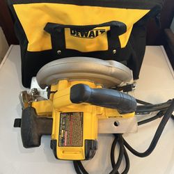 Barely Used DeWalt 7.25in Circular Saw