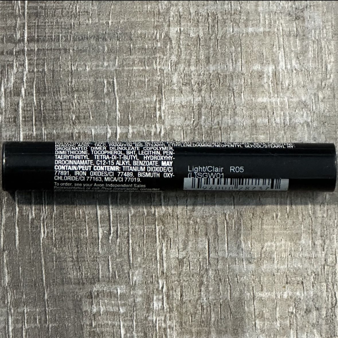 New Avon Ideal Shade Concealer Stick In Light