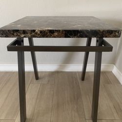 Twin End tables. (set Of 2) 