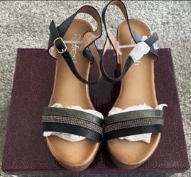 Women’s Sandals Shoes Size 6