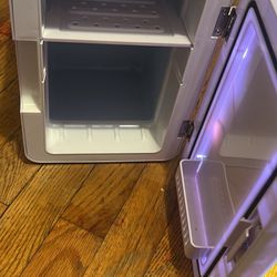 Makeup Refrigerator 