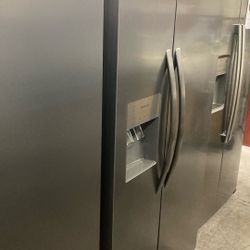 Frigidaire Refrigerator 