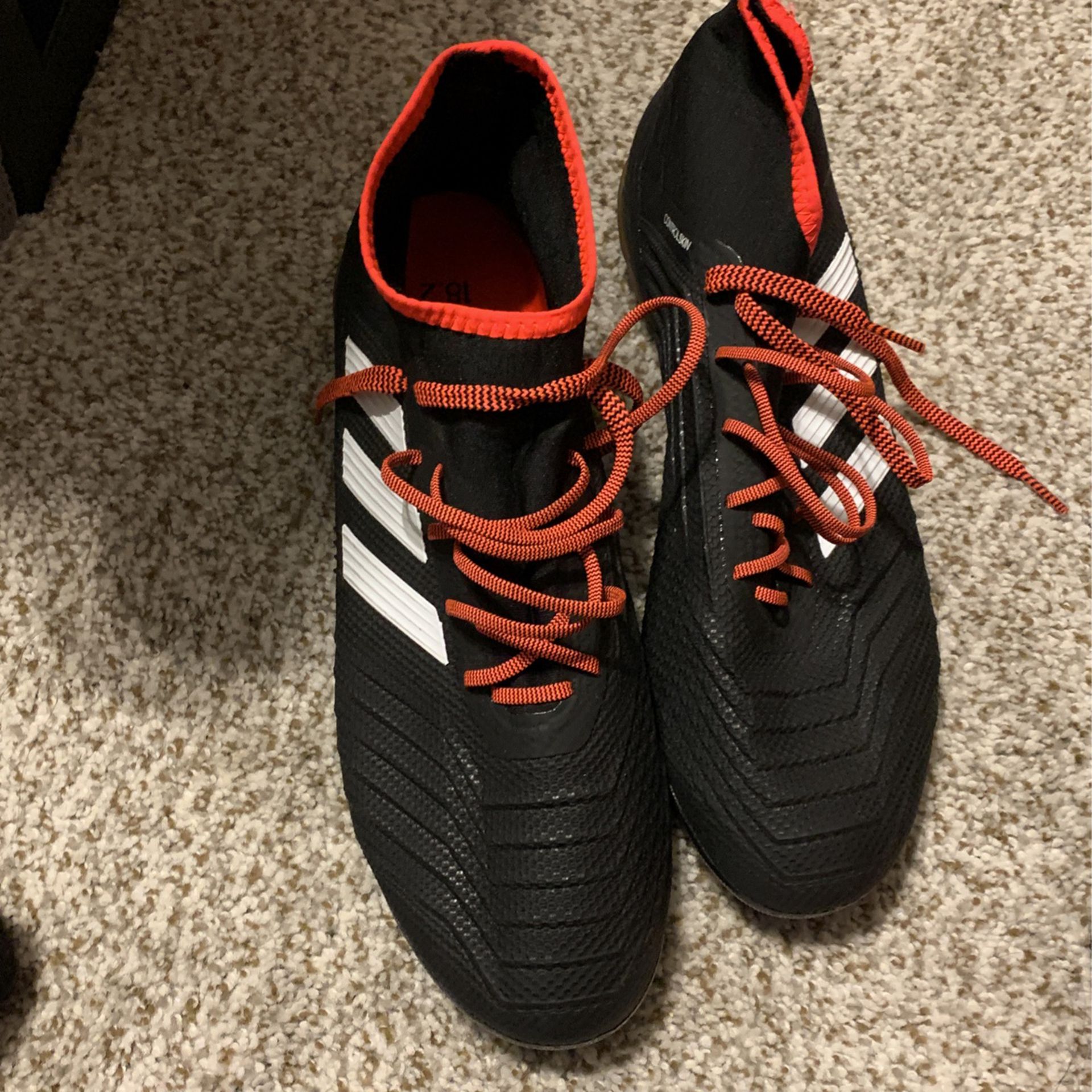 Soccer Cleats Size 9