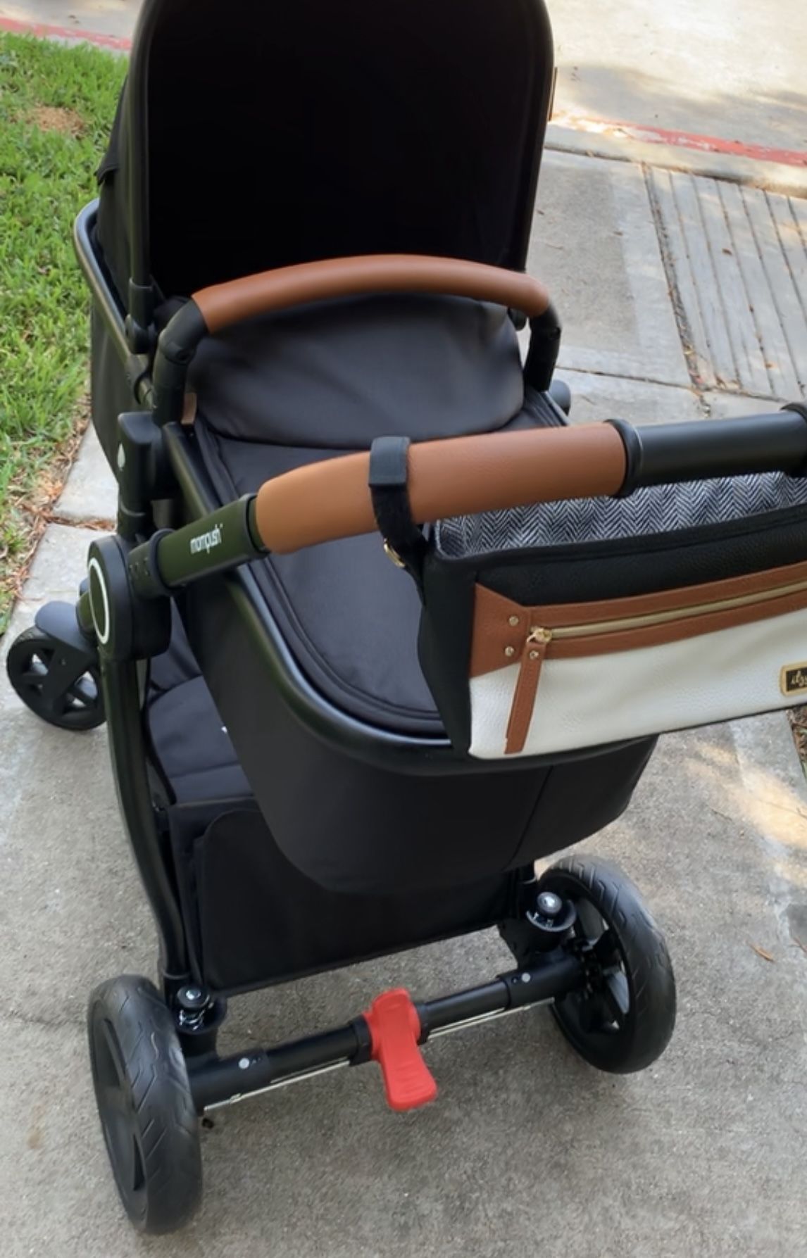 MomPush Stroller With Itzy Ritzy Stroller Caddy!