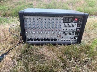 Behringer Europower PMX2000 Powered Mixer - 10-Channel / 500W