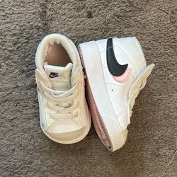 4c Nikes Toddler Girl Shoes