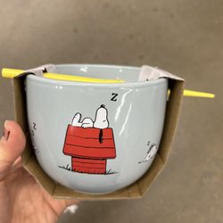 NWT Snoopy Ceramic Bowl with Chopsticks